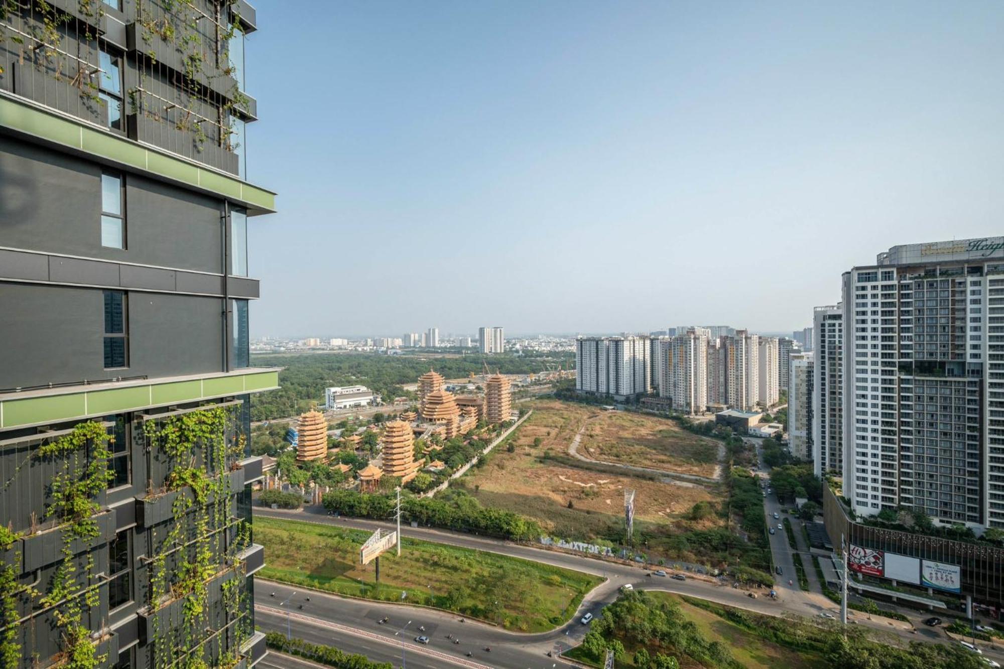 The Lumiere Riverside Luxury Apartment